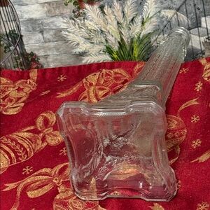 Vintage Clear Eiffel Tower Glass Decanter 🍇